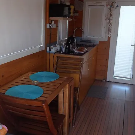 Úszó hotel Houseboat Lavanda